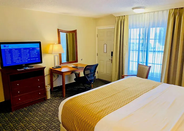 Best Western Swiss Clock Inn