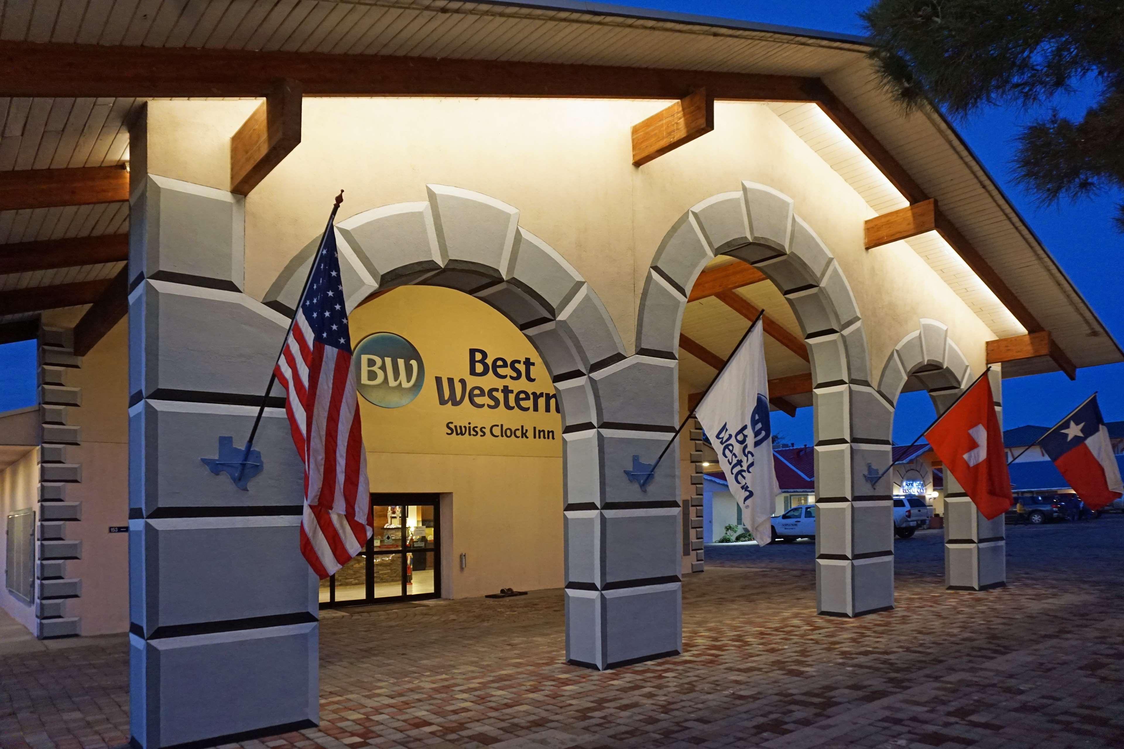 Hotel Western Swiss Clock Pecos