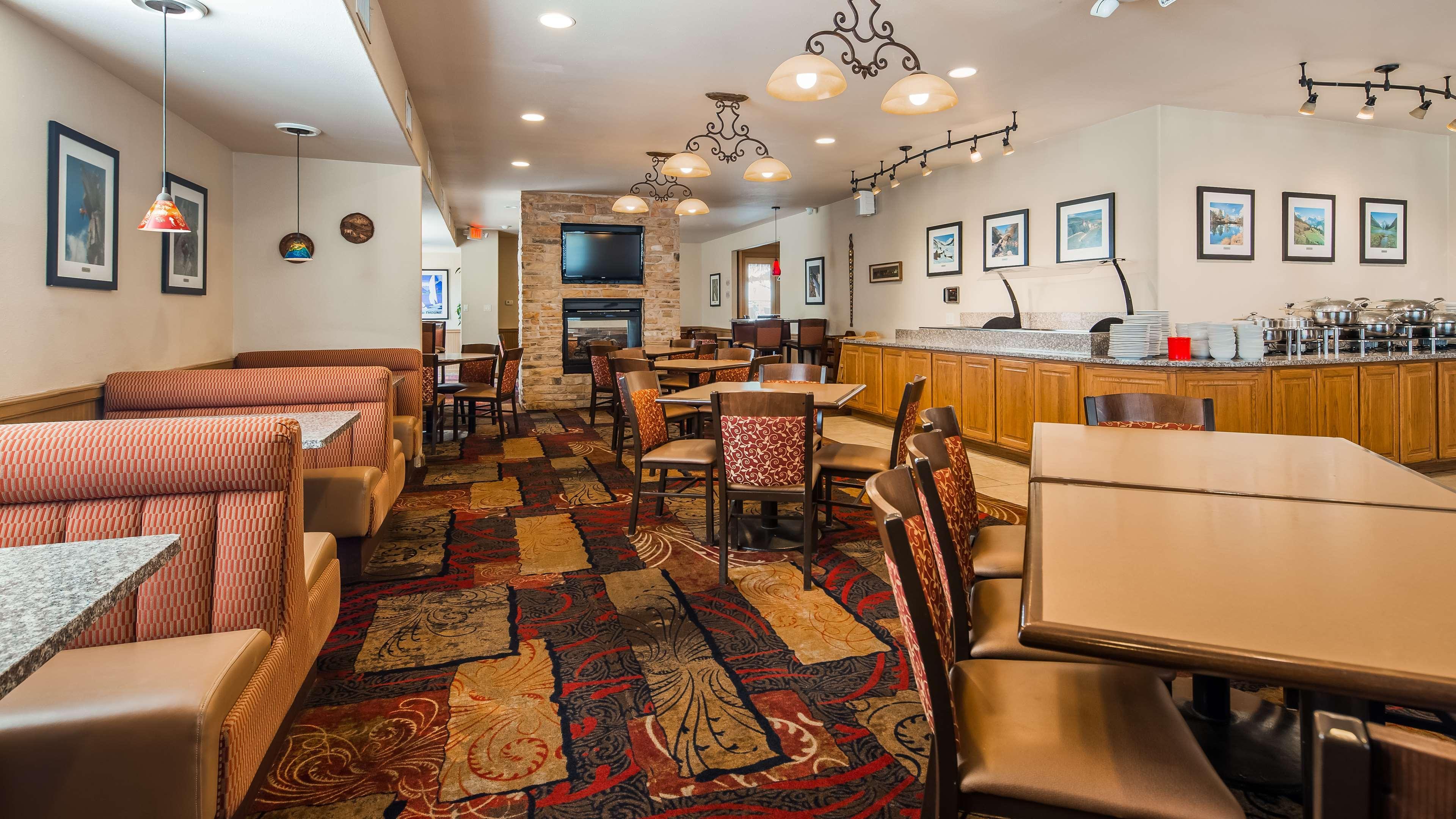 Hotel Western Swiss Clock Pecos